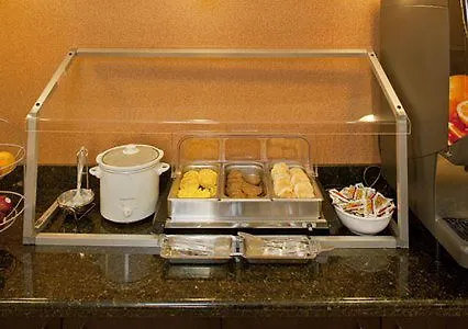 Comfort Suites 